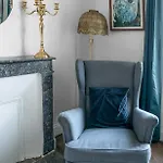 Grande Maison - Maison Ou En Centre *