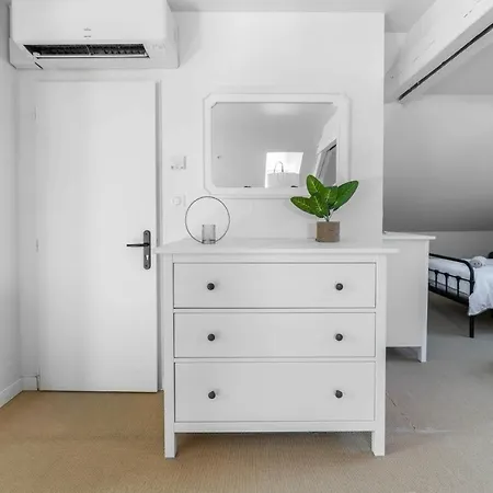 Grande Maison - Maison Ou En Centre Appartement Gannat