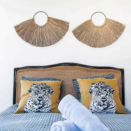 Grande Maison Gannat - Maison Ou Appartements En Centre Ville Апартаменты *