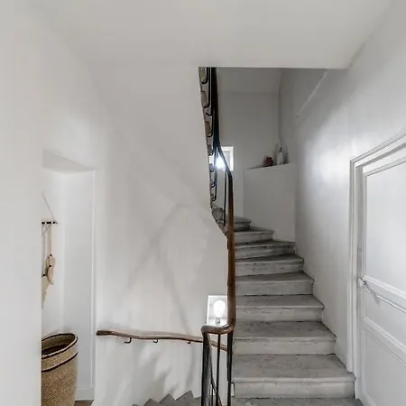 Appartement Grande Maison - Maison Ou En Centre *