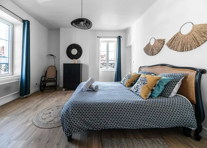 Grande Maison - Maison Ou En Centre